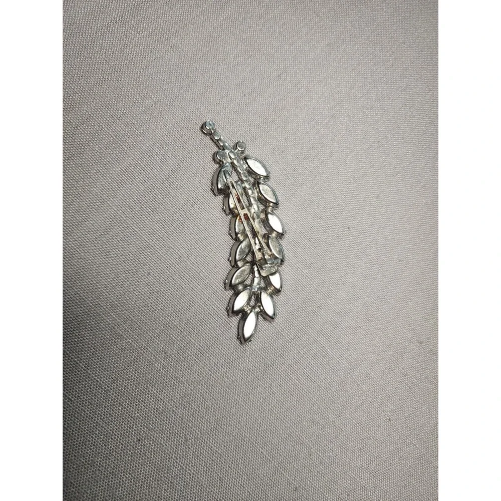 Silver-Tone Clear Rhinestone Leaf Hair Clip  3